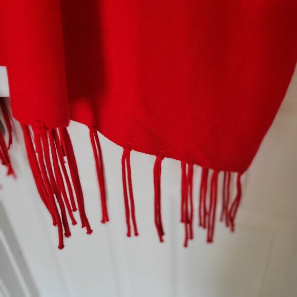 Rosstree Lane Red Turtleneck Poncho Fringe Hem & Metal Hole Details-OS - Picture 8 of 11